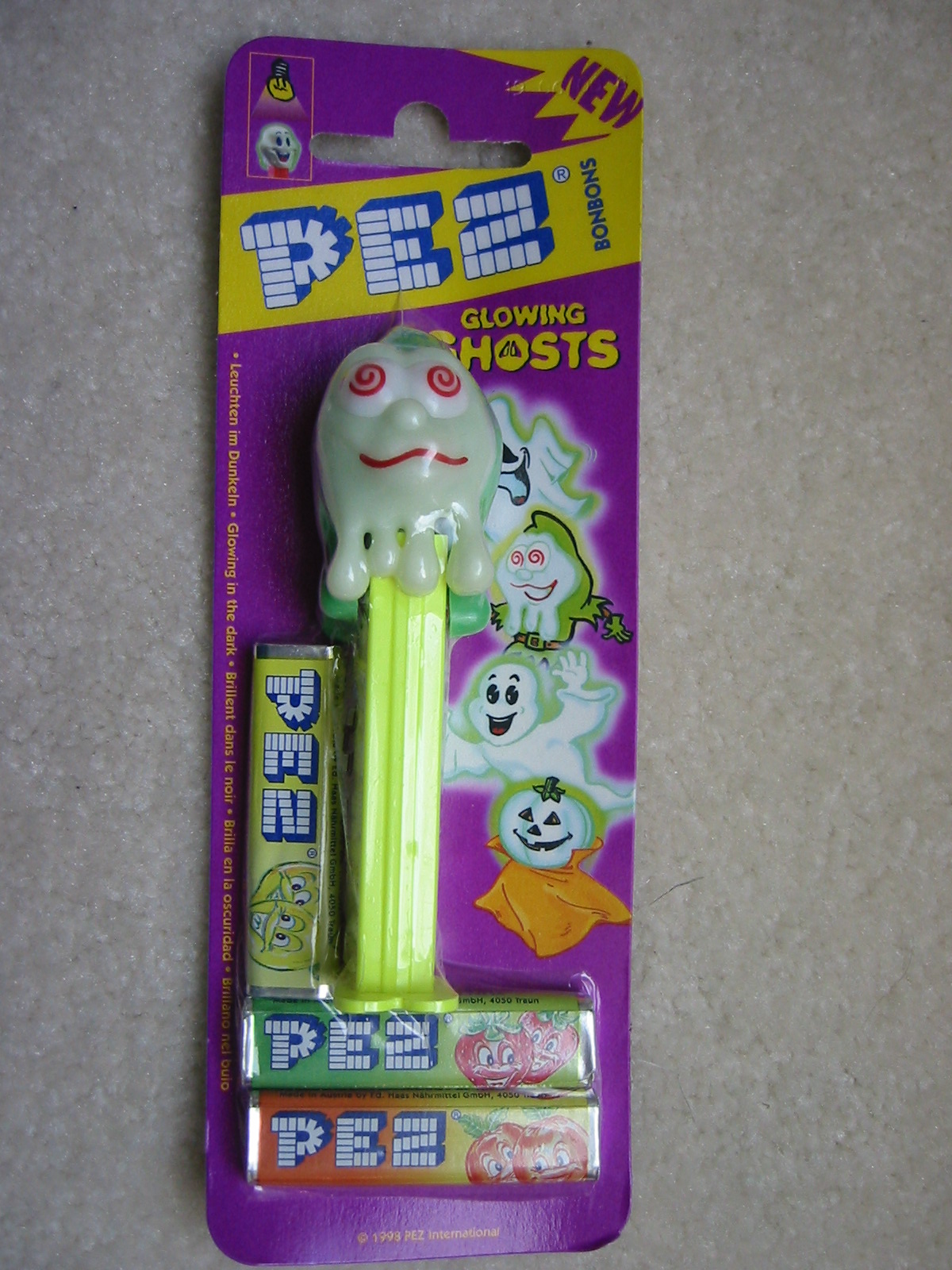 Halloween Glow-N-Dark Pez, Slimy Sid (MOEC)